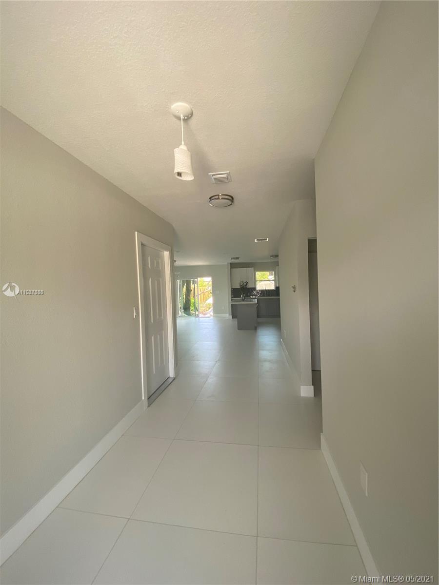 210 West 37th Street Riviera Beach, FL 33404 - Photo 8 of 9 Gallery Image 8