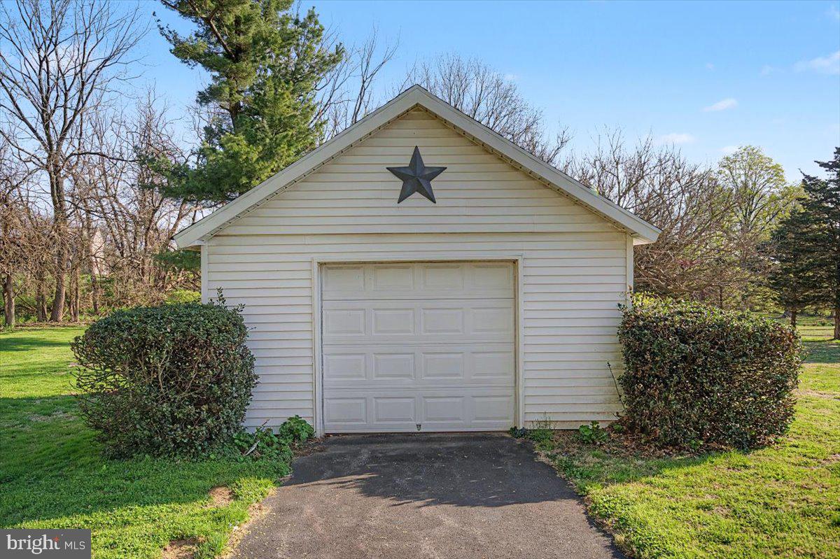 547 Church Hill Road Landenberg, PA 19350 - Photo 28 of 37 Detached garage