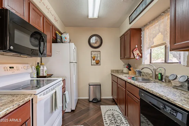 $194,500 | 2035 South Clubhouse Drive, Casa Grande, AZ 85194