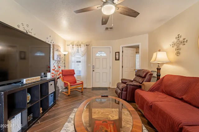 $194,500 | 2035 South Clubhouse Drive, Casa Grande, AZ 85194