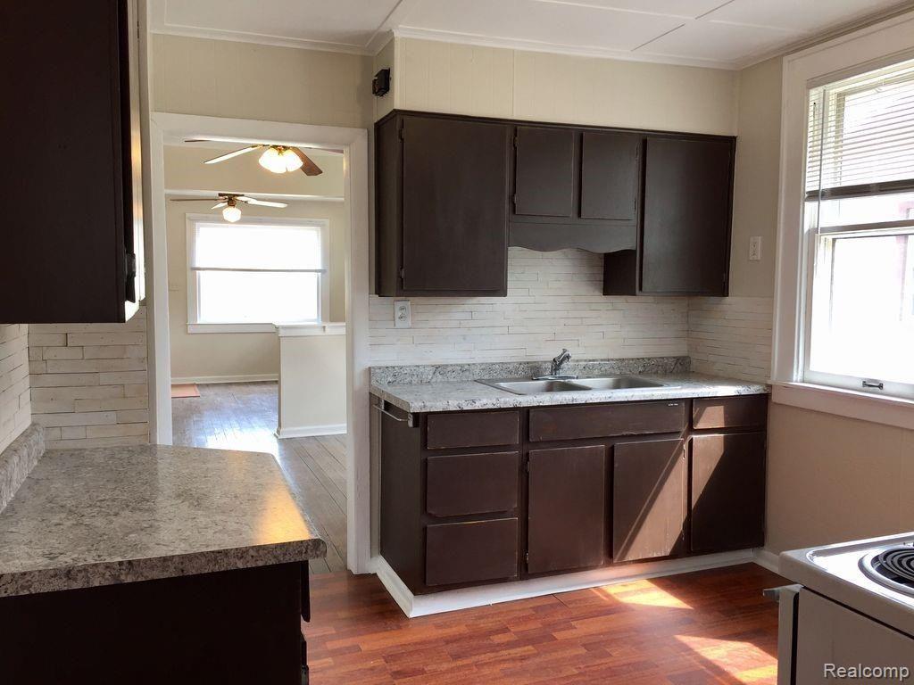 7036 Orchard Avenue Warren, MI 48091 - Photo 10 of 26