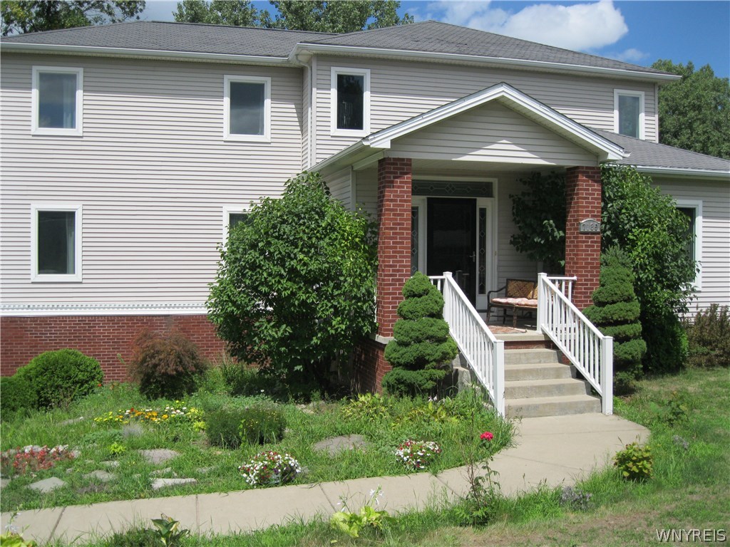 7185 Rochester Road Lockport Town, NY 14094 - Photo 1 of 1 Welcome Home to 7185 Rochester Rd.
