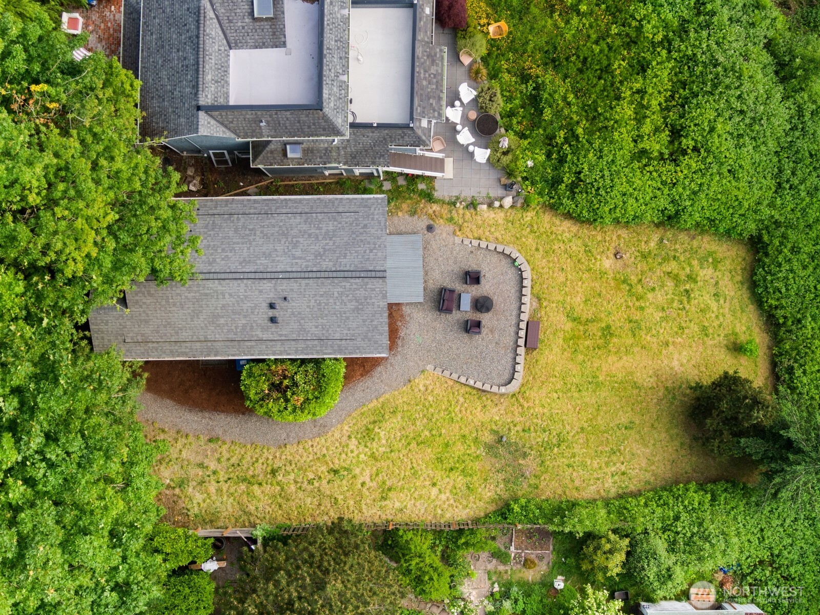 2323 12th Avenue South Seattle, WA 98144 - Photo 35 of 36 a view of outdoor space and yard