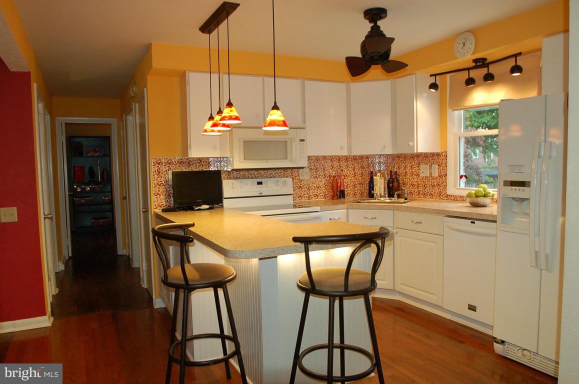 330 Rider Avenue Lancaster, PA 17603 - Photo 8 of 26 Gallery Image 8