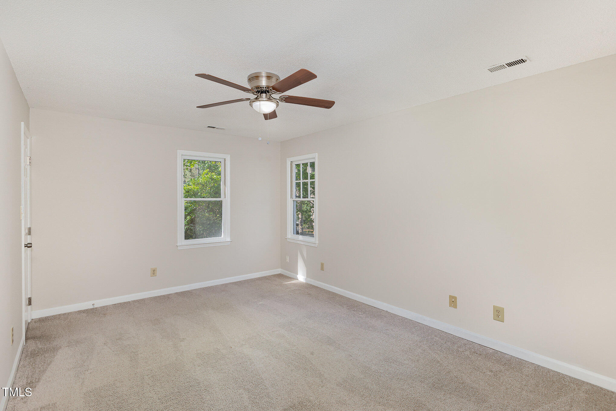 4621 Worthington Lane Raleigh, NC 27604 - Photo 11 of 18 014_bc4a5856-edit_967