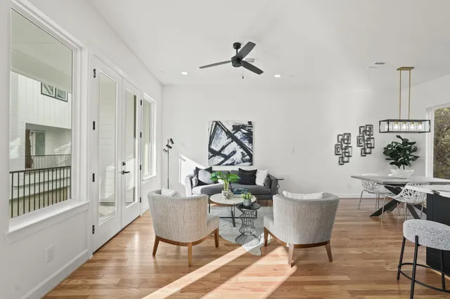 $2,400 | 9426 Campbell Road, Unit B, Houston, TX 77080