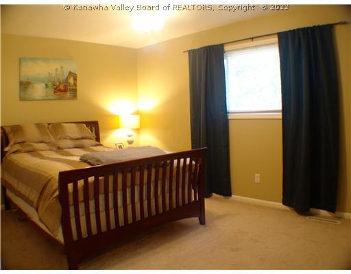 1816 Roundhill Road Charleston, WV 25314 - Photo 6 of 15 Master Bedroom.