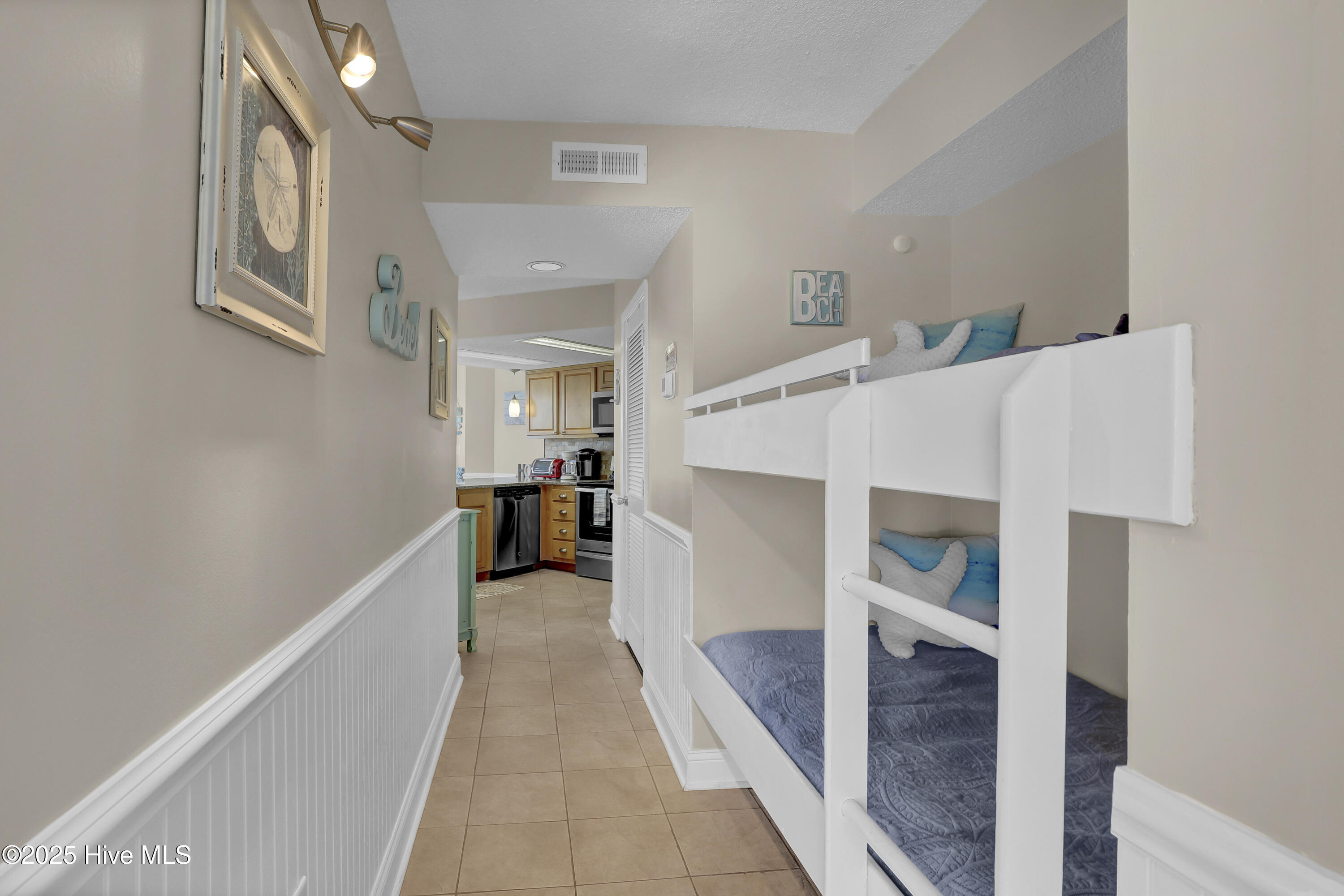 2000 New River Inlet Road, Unit 1414 North Topsail Beach, NC 28460 - Photo 5 of 45 6G8A8457