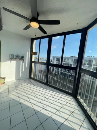 $2,200 | 896 North Federal Highway, Unit 431, Lantana, FL 33462