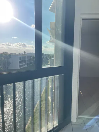 $2,200 | 896 North Federal Highway, Unit 431, Lantana, FL 33462