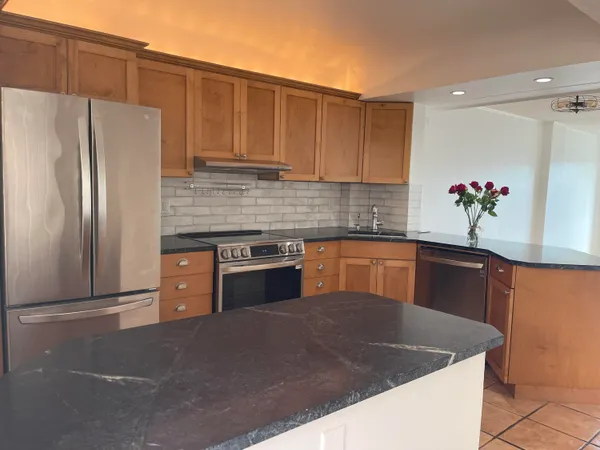 $2,200 | 896 North Federal Highway, Unit 431, Lantana, FL 33462