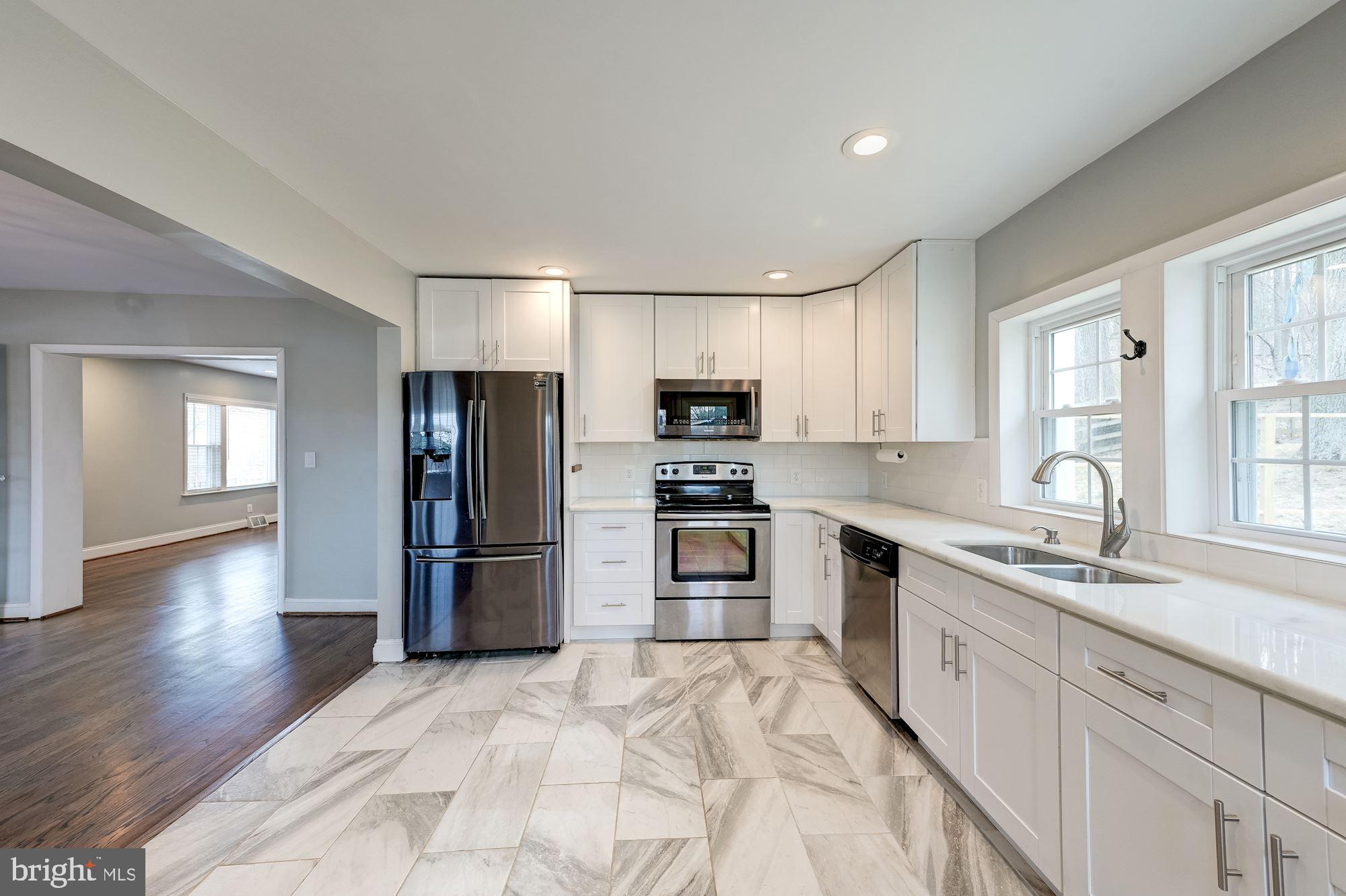 1525 Ridge Road Westminster, MD 21157 - Photo 13 of 40 Kitchen