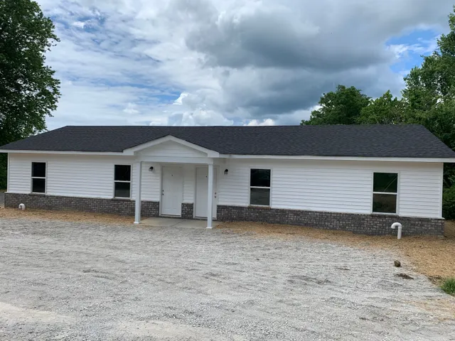 $1,150 | 1214 Mill Street, Unit A, Westmoreland, TN 37186