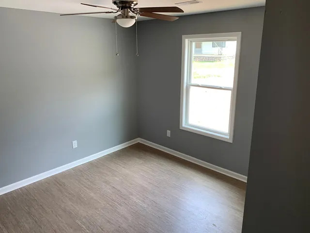 $1,150 | 1214 Mill Street, Unit A, Westmoreland, TN 37186