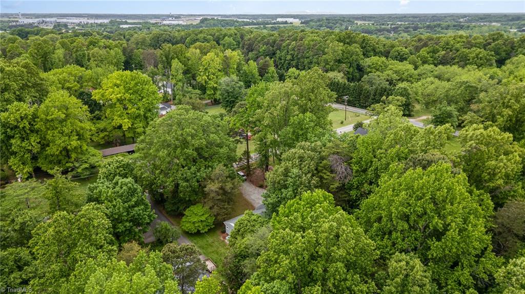 1122 Rustic Road Greensboro, NC 27410 - Photo 31 of 31 Gallery Image 31