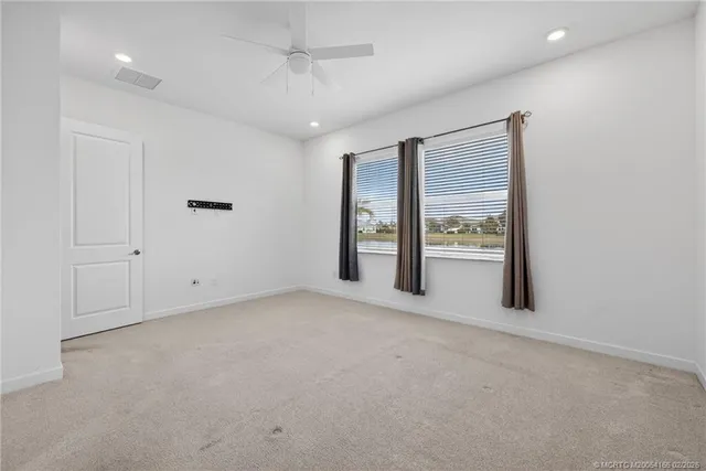 $479,900 | 607 Southeast Mulberry Way, Port St. Lucie, FL 34984