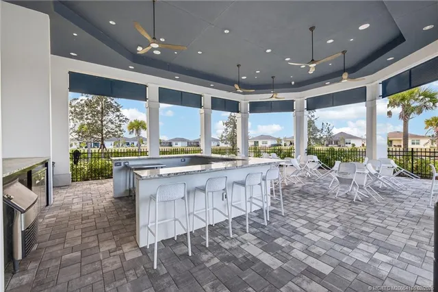 $479,900 | 607 Southeast Mulberry Way, Port St. Lucie, FL 34984