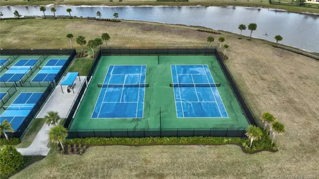 $479,900 | 607 Southeast Mulberry Way, Port St. Lucie, FL 34984