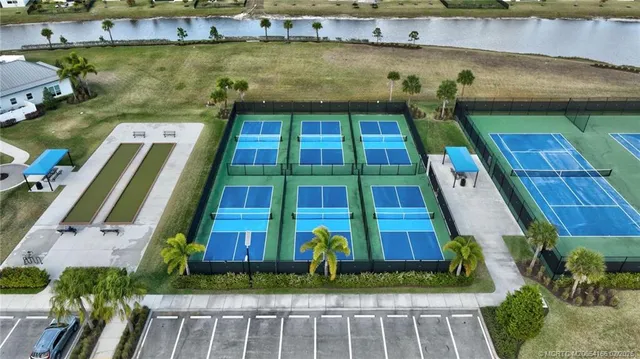 $479,900 | 607 Southeast Mulberry Way, Port St. Lucie, FL 34984