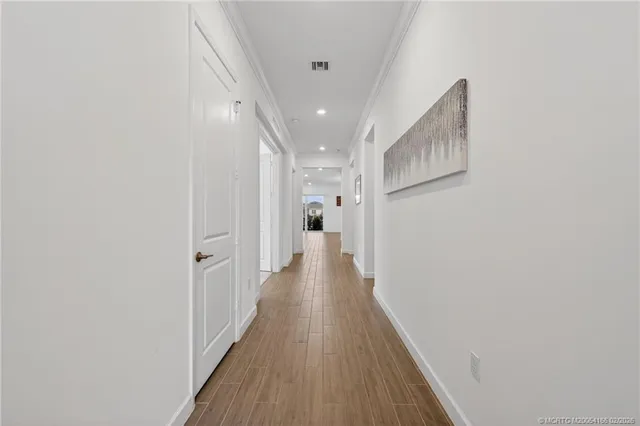 $479,900 | 607 Southeast Mulberry Way, Port St. Lucie, FL 34984