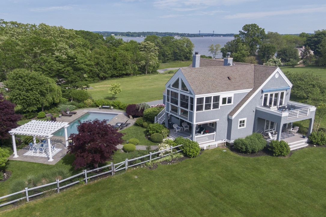 Beautiful views to Mount Hope Bridge