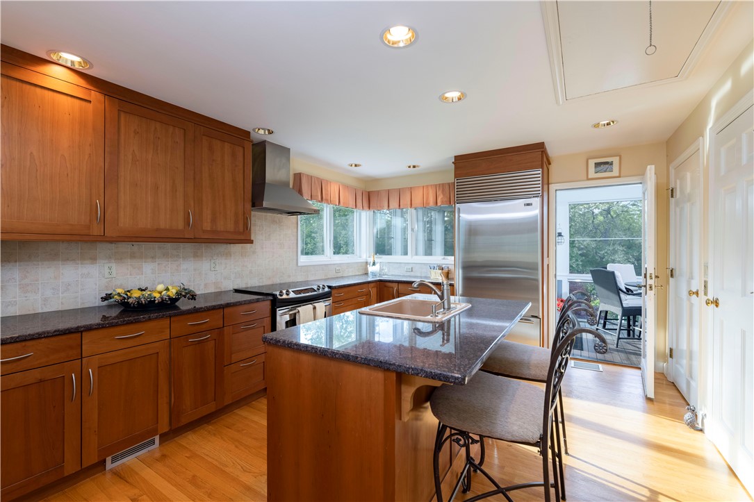 15 Reliance Drive Bristol, RI 02809 - Photo 11 of 38 Chef's kitchen with Sub Zero