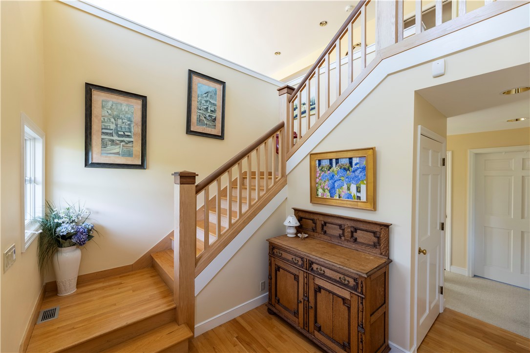 15 Reliance Drive Bristol, RI 02809 - Photo 7 of 38 Formal Foyer entryway
