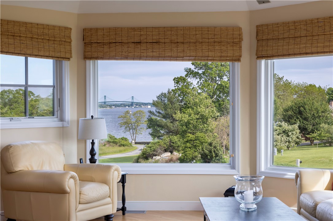 15 Reliance Drive Bristol, RI 02809 - Photo 9 of 38 Living Room views