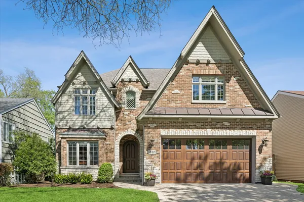 $1,350,000 | 817 Fairfield Avenue, Elmhurst, IL 60126