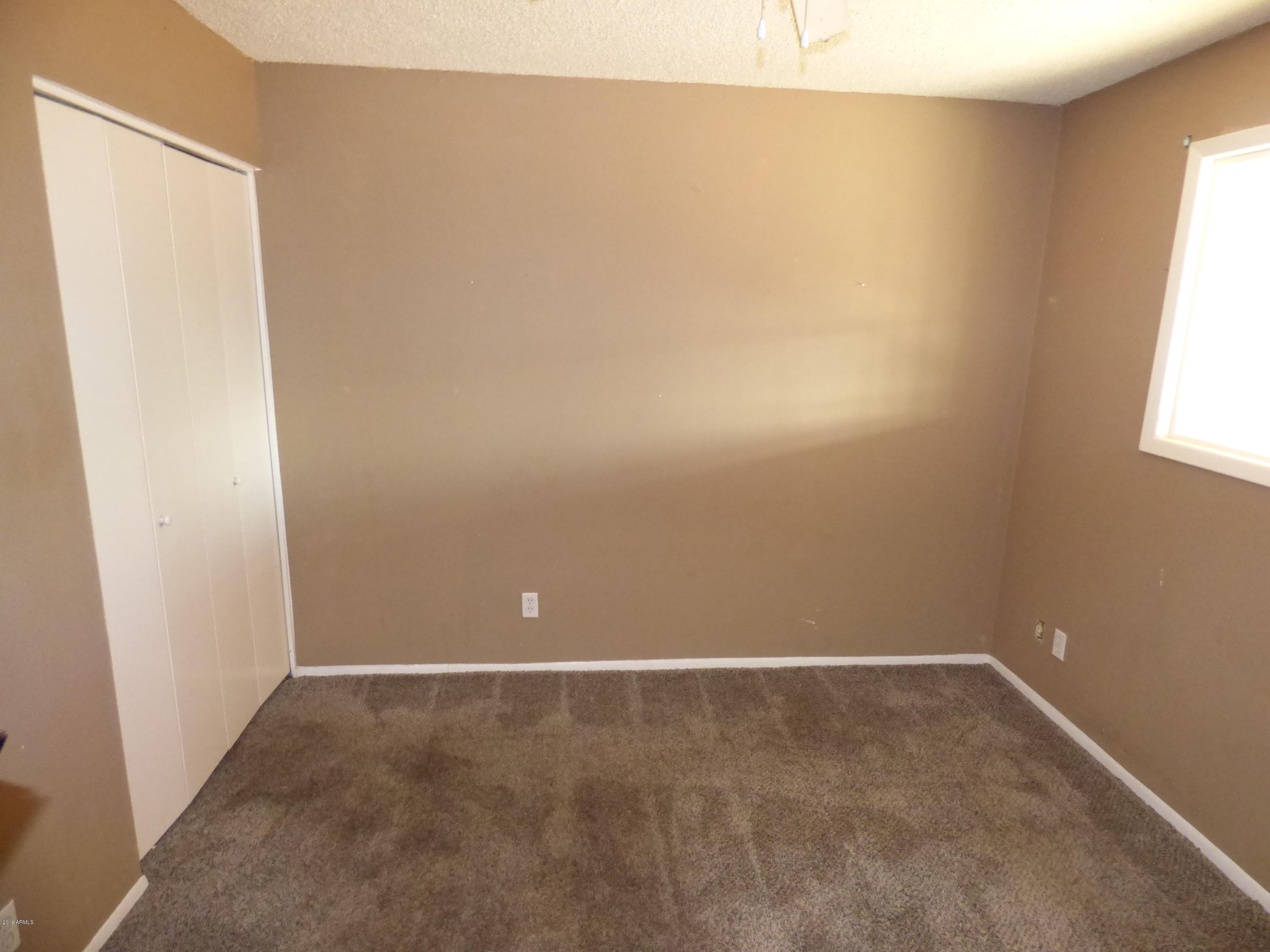 2023 West Roeser Road Phoenix, AZ 85041 - Photo 16 of 23 P1240915
