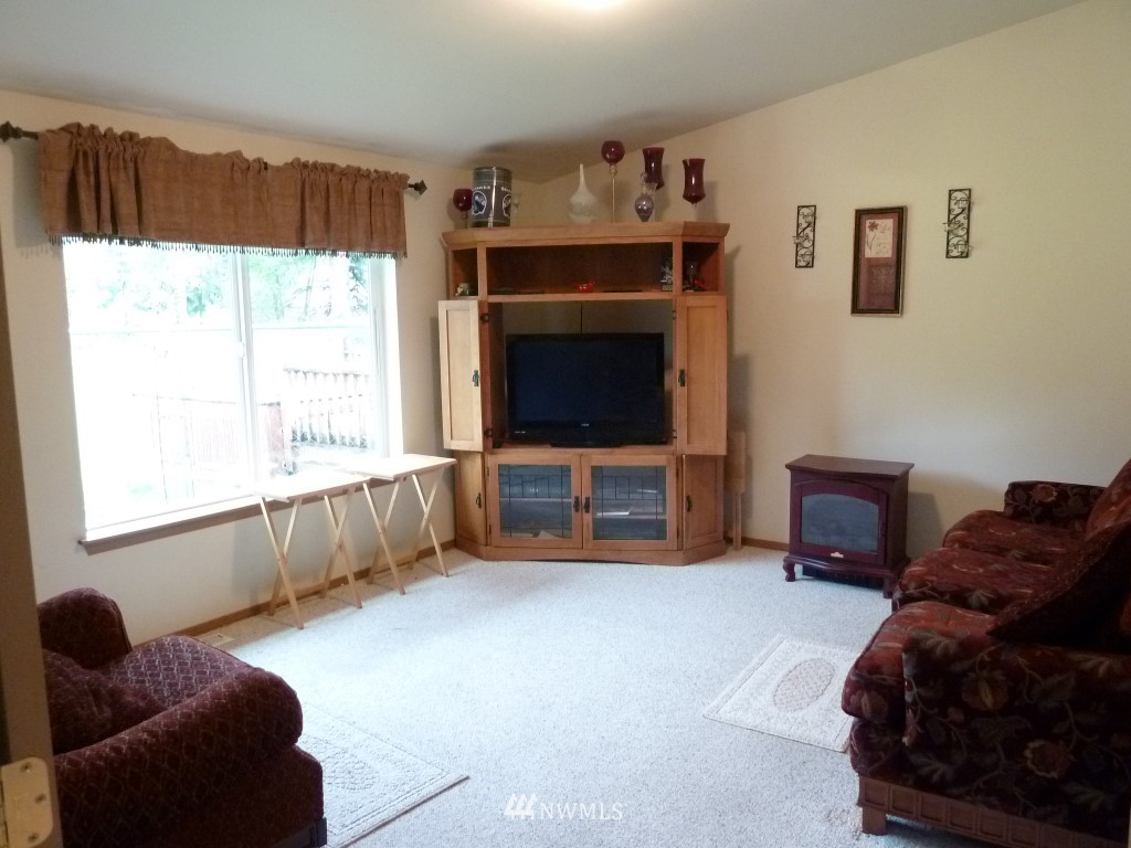 2608 Graf Road Centralia, WA 98531 - Photo 8 of 25 Gallery Image 8