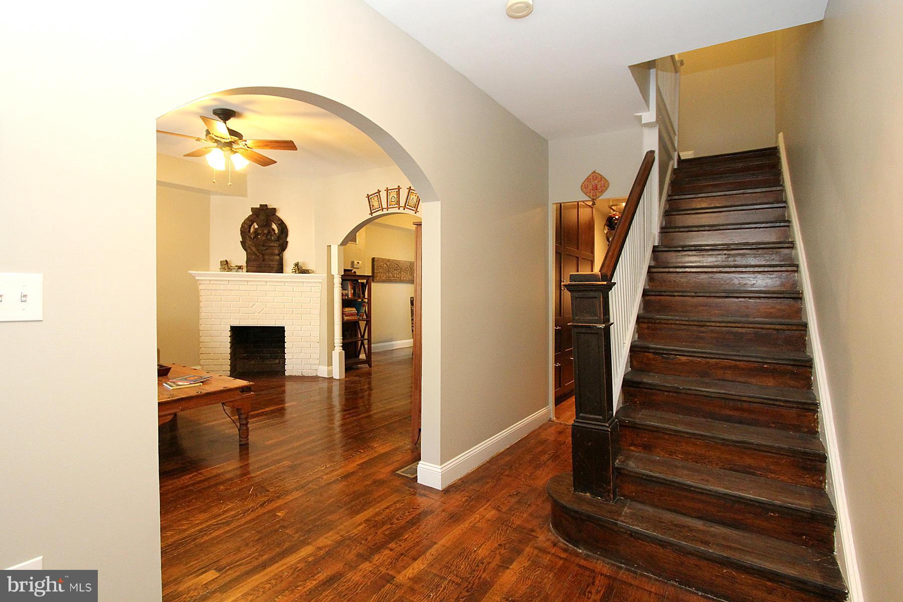 1520 Spring Place Northwest Washington, DC 20010 - Photo 3 of 29 Interior (General)
