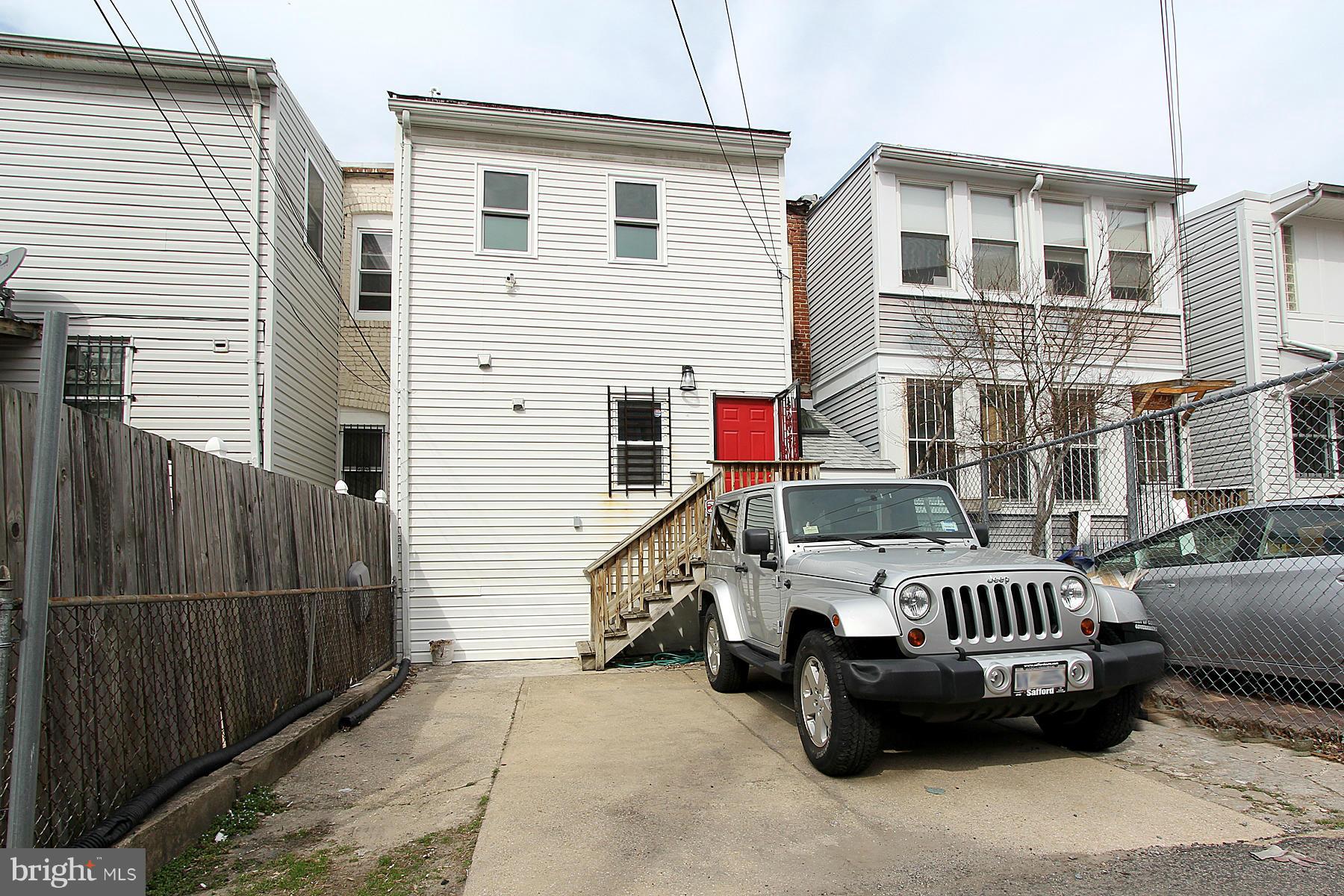 1520 Spring Place Northwest Washington, DC 20010 - Photo 29 of 29 Exterior (Rear)