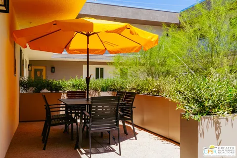 $559,900 | 588 East San Lorenzo Road, Unit 102, Palm Springs, CA 92264