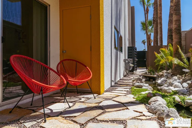 $559,900 | 588 East San Lorenzo Road, Unit 102, Palm Springs, CA 92264