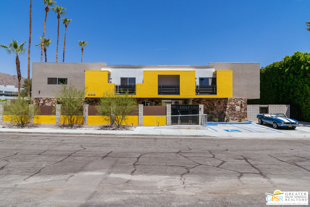 588 East San Lorenzo Road, Unit 102 Palm Springs, CA 92264 - Photo 30 of 75