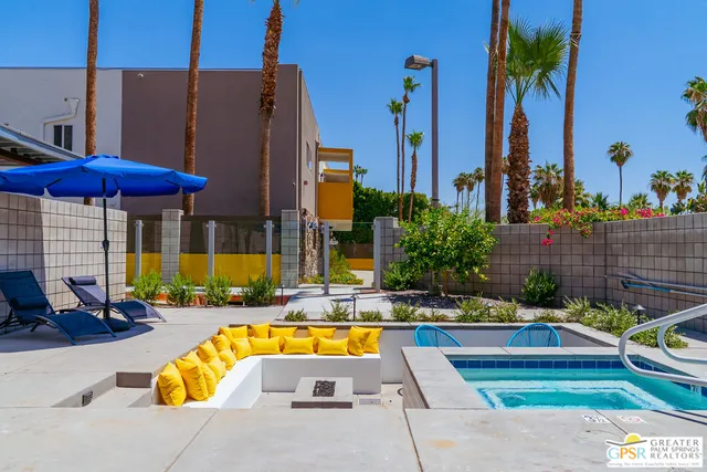 $559,900 | 588 East San Lorenzo Road, Unit 102, Palm Springs, CA 92264