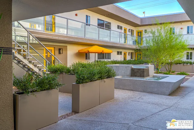 $559,900 | 588 East San Lorenzo Road, Unit 102, Palm Springs, CA 92264