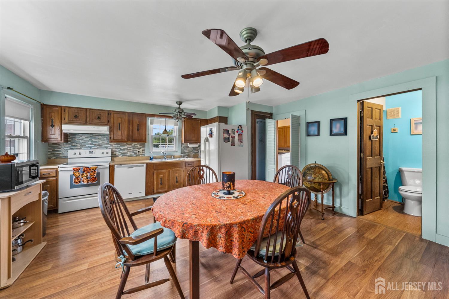 202 Ravine Drive Matawan, NJ 07747 - Photo 11 of 41 a dining room with furniture and window