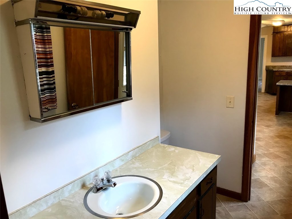 707 Buffalo Road West Jefferson, NC 28694 - Photo 35 of 48 Gallery Image 35