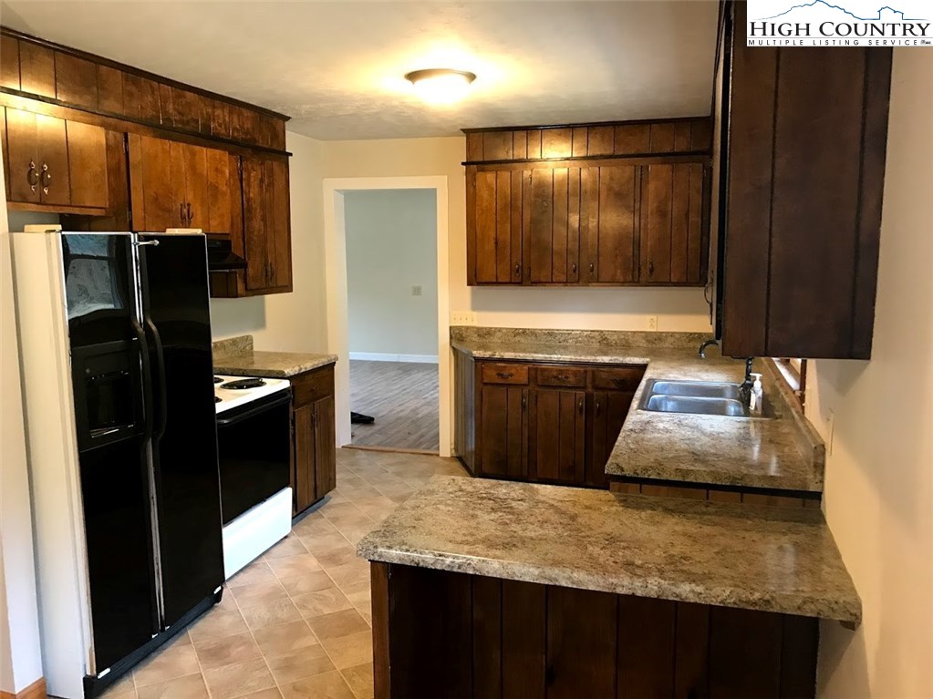 707 Buffalo Road West Jefferson, NC 28694 - Photo 10 of 48 Gallery Image 10