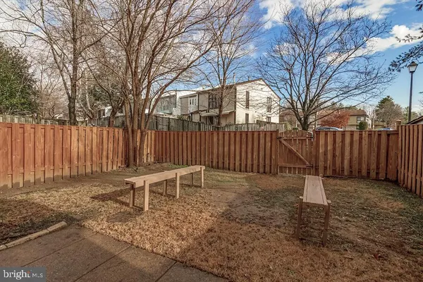 $2,700 | 7301 Larrup Court, Alexandria, VA 22315