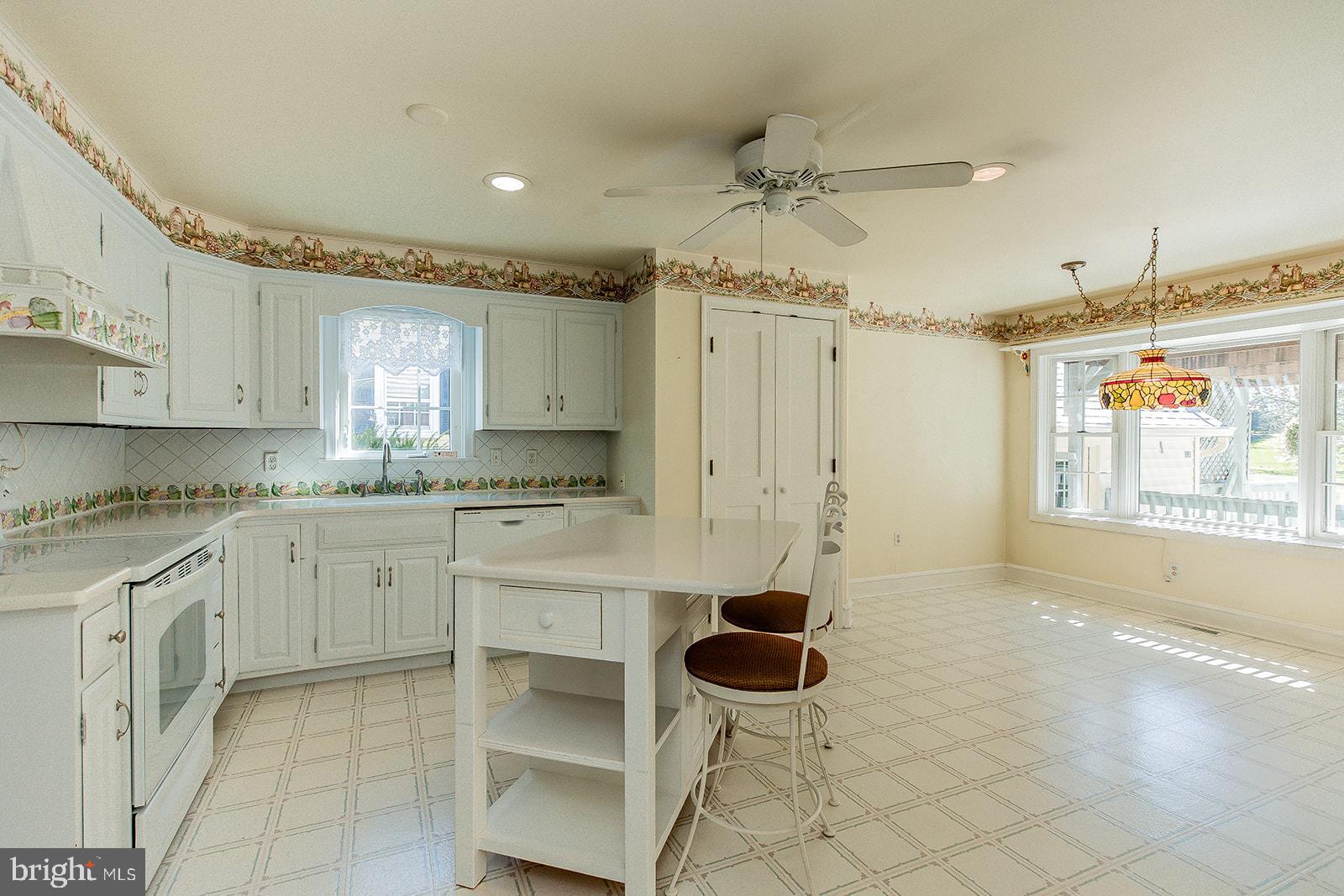 120 West 3rd Avenue Lititz, PA 17543 - Photo 19 of 86