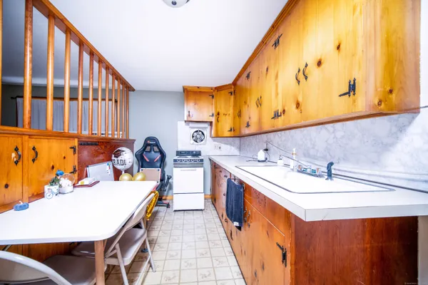 $369,900 | 147 Funston Avenue, Torrington, CT 06790