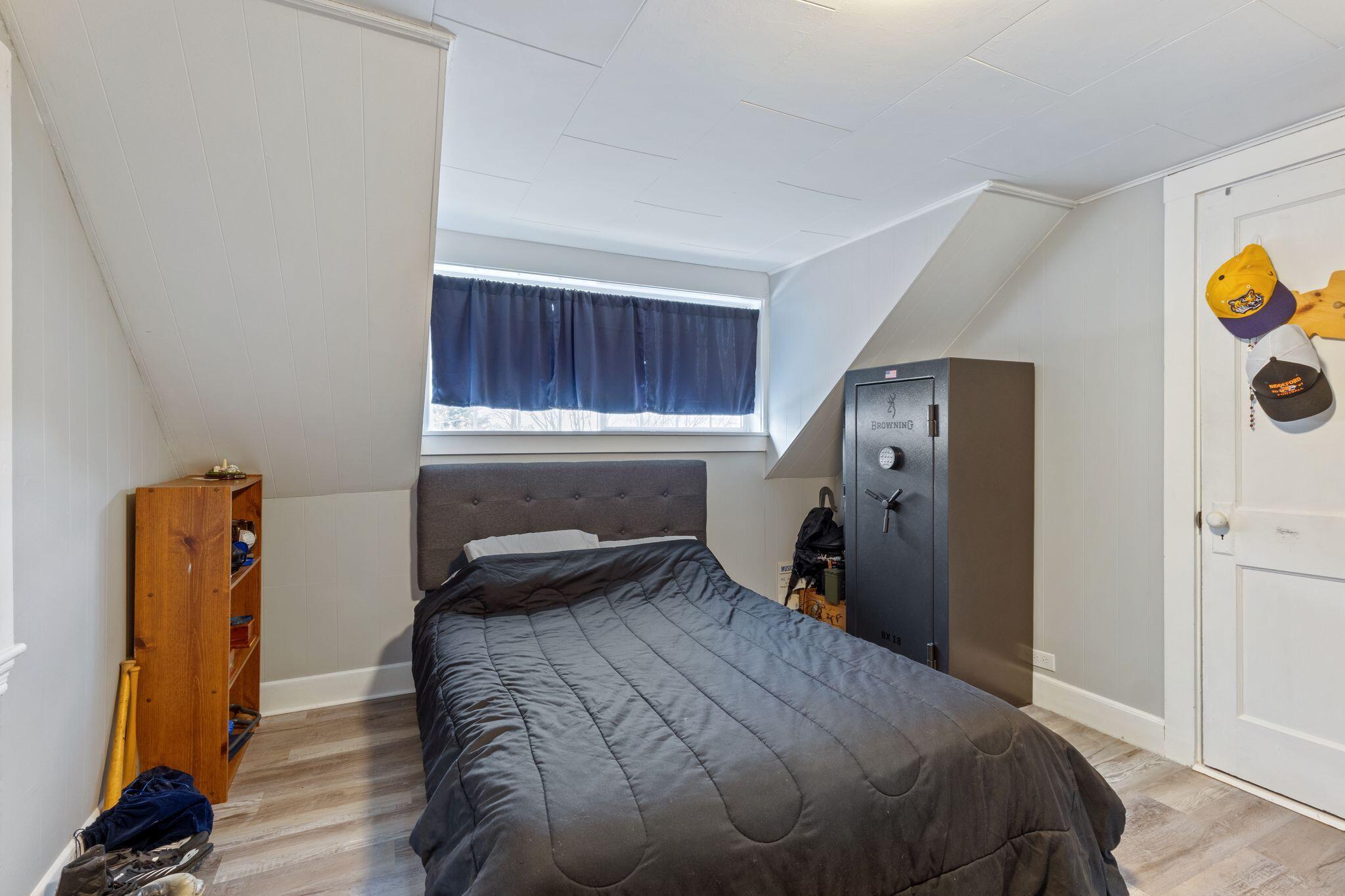 184 Central Street Westbrook, ME 04092 - Photo 12 of 34 184_Central_St_13