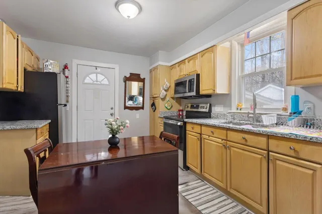 $412,900 | 184 Central Street, Westbrook, ME 04092