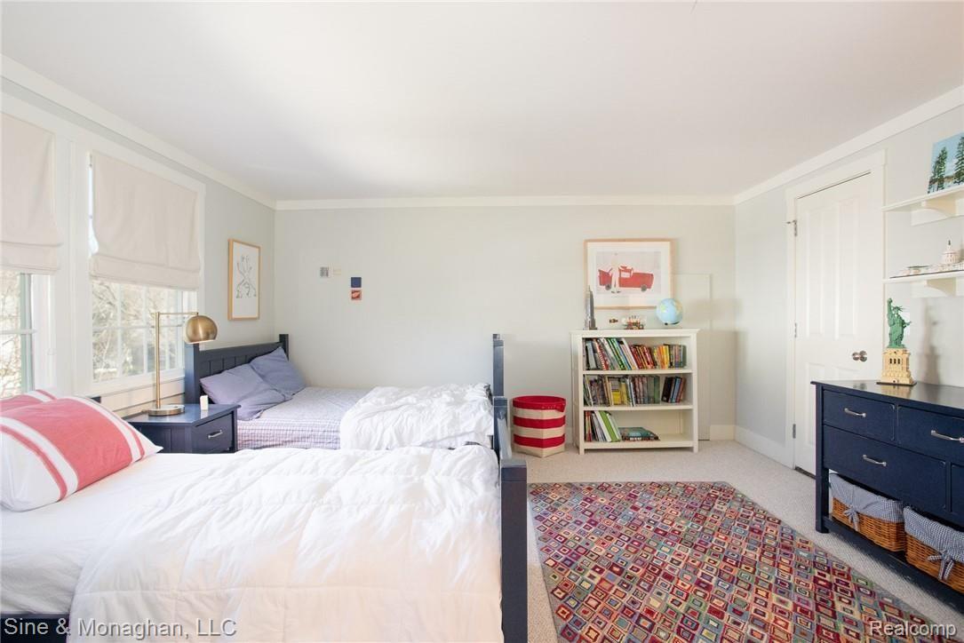 304 Lothrop Road Grosse Pointe, MI 48236 - Photo 20 of 36 20.jpg