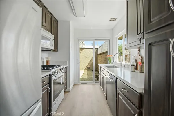 $574,900 | 23011 Ditz Lane, Lake Forest, CA 92630