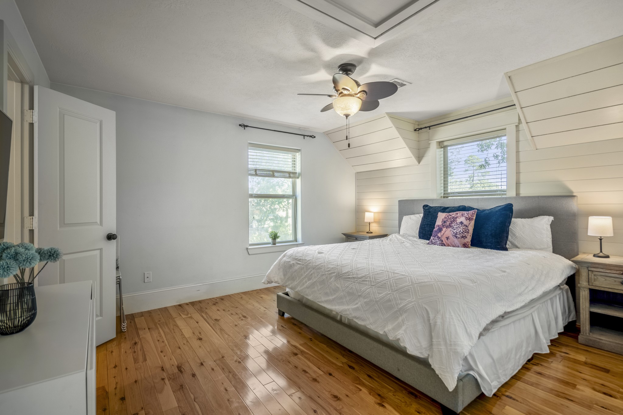 3710 Snowden Point Lane Spring, TX 77386 - Photo 40 of 50 GUEST SUITE bedroom, simple yet elegant