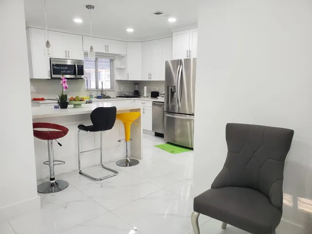 $5,800 | 411 Northwest 51st Avenue, Miami, FL 33126